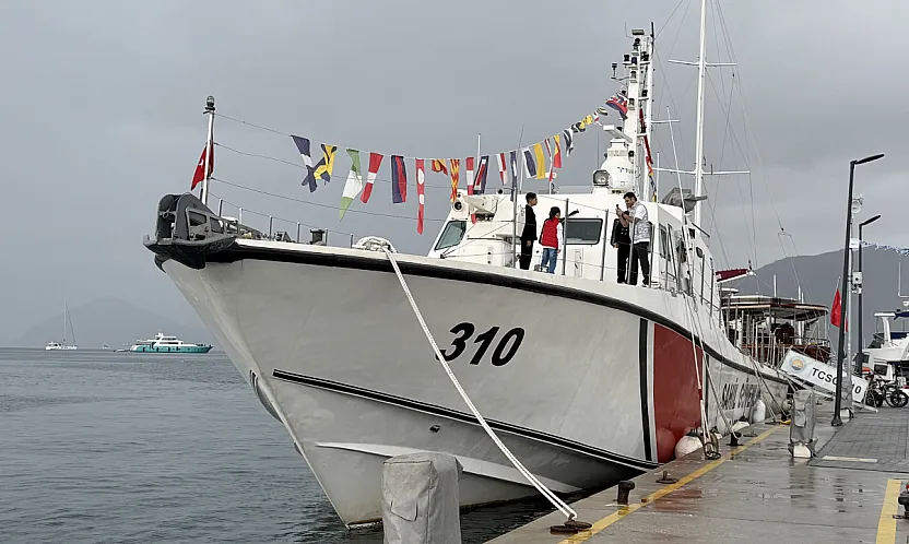 Muğla'da askeri gemiler ziyarete açıldı