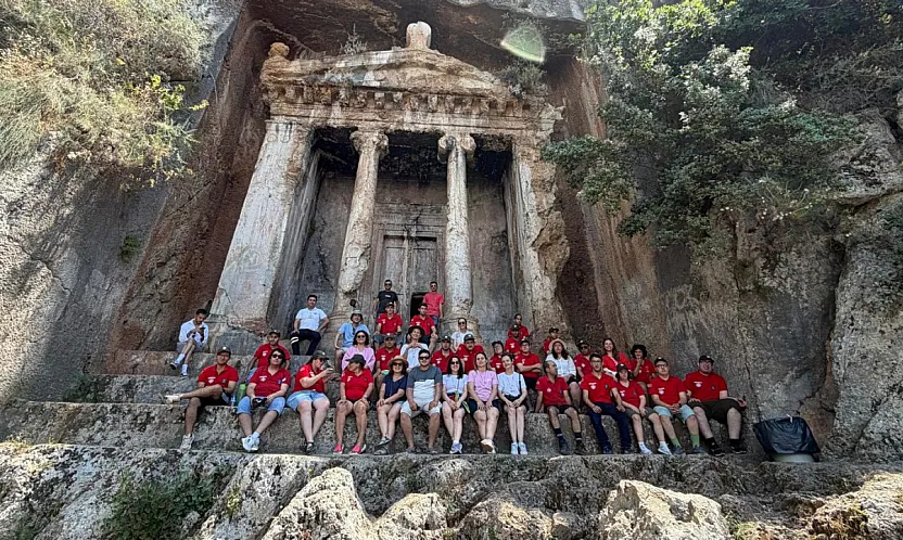 Muğla'da Engelsiz İzciler Yaz Kampı'nın 9'uncusu Sarıgerme'de Tamamlandı