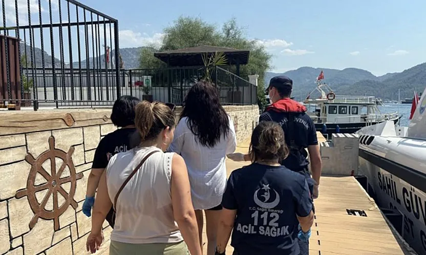 Muğla'da gezi teknesinde yaralanan vatandaş için tıbbi tahliye