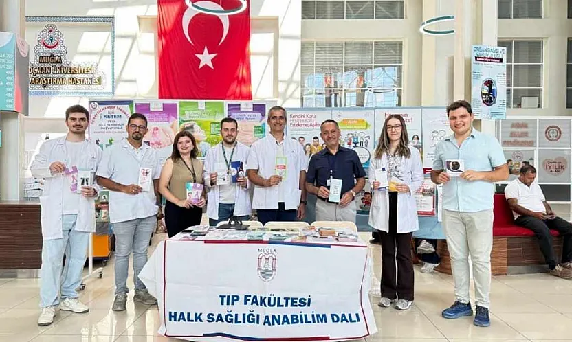 Muğla'da Halk Sağlığı Haftası kapsamında bilgilendirme standı kuruldu