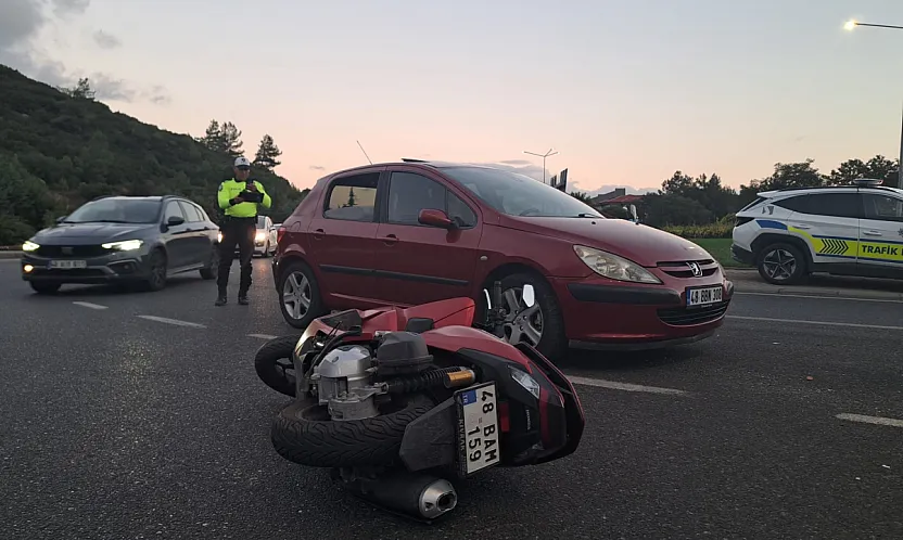 Muğla'da otomobil ile motosiklet çarpıştı: 1 yaralı