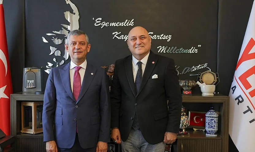 Muğla'da Tarihi Geçiş: Yatağan Belediye Başkanı Mesut Günay Yeni Parti'ye Katıldı