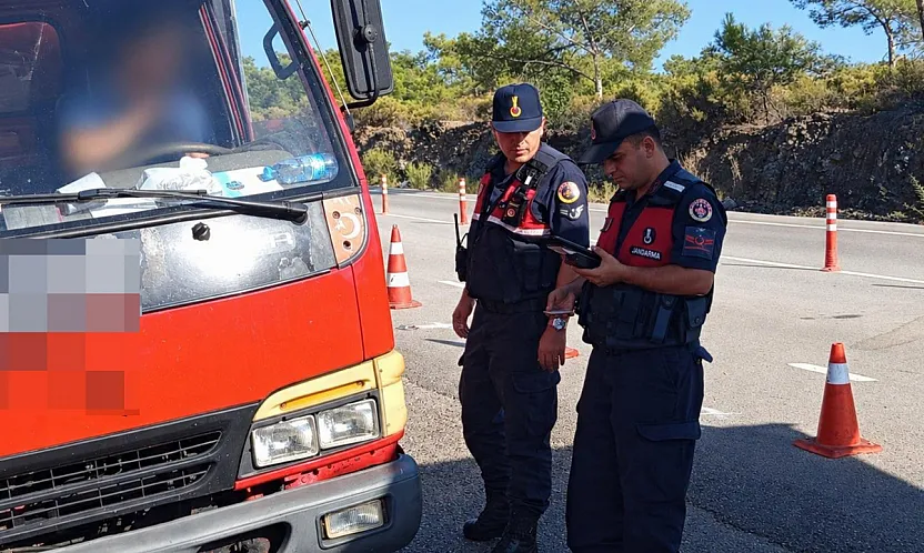 Muğla Jandarma trafik timlerince bir haftada 202 araç trafikten men edildi