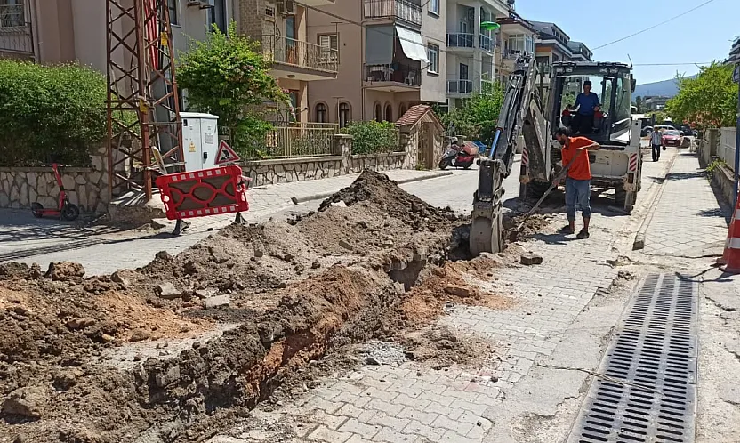 MUSKİ'den Kesikkapı Mahallesi'nde su hattı yenileme çalışması