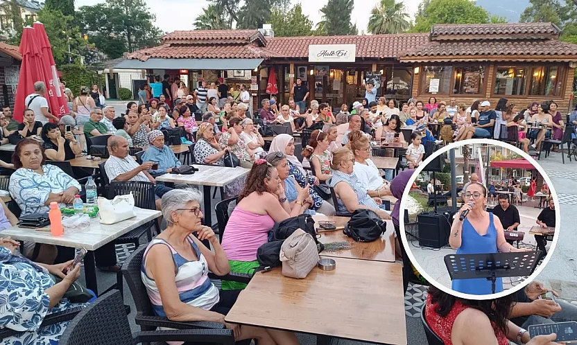 Müzikli Fethiye Akşamları Bahriye Üçok Parkı'nda müzik ziyafeti sundu