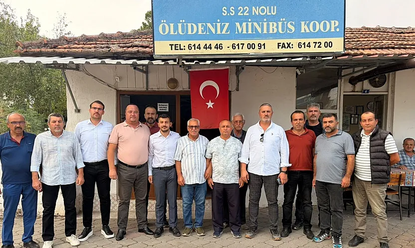 Öztürkçü, özel halk otobüsü kooperatif başkanlarıyla görüştü