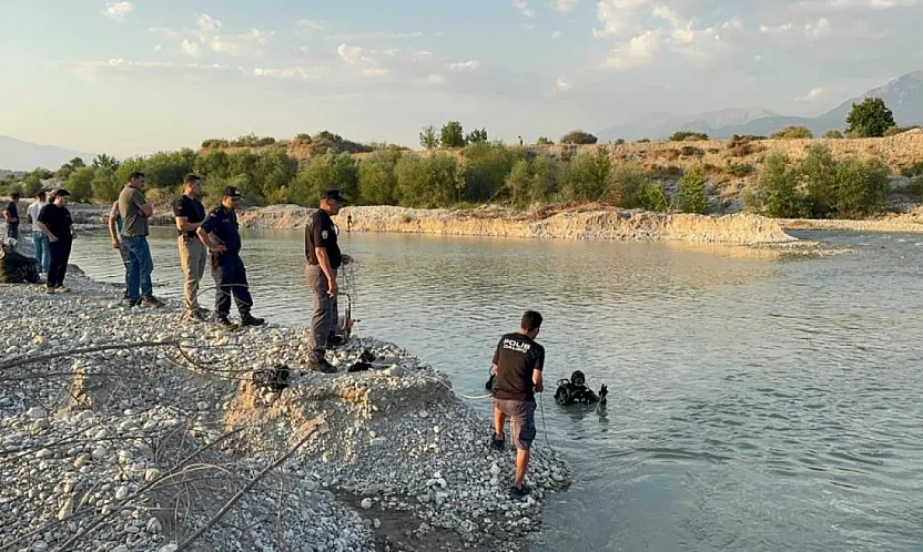Seydikemer'de derede kaybolan 21 yaşındaki gencin cansız bedenine ulaşıldı