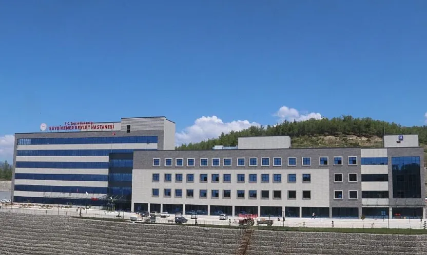 Seydikemer'de yangın tedbirleri genişletildi: Devlet Hastanesi tahliye ediliyor
