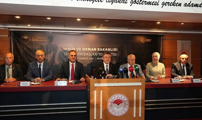 Tarım ve Orman Bakanı Yumaklı, Muğla'da Sektör Temsilcileriyle Bir Araya Geldi