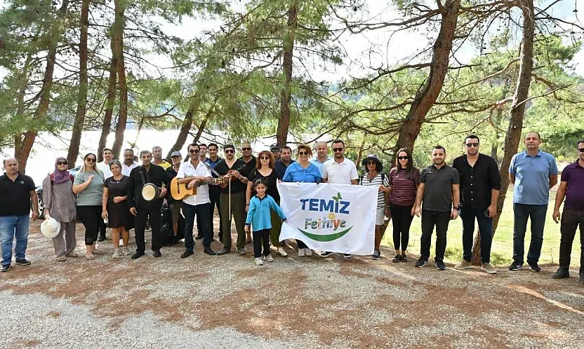 Temiz Fethiye İçin İnlice'de El Ele Temizlik Çalışması