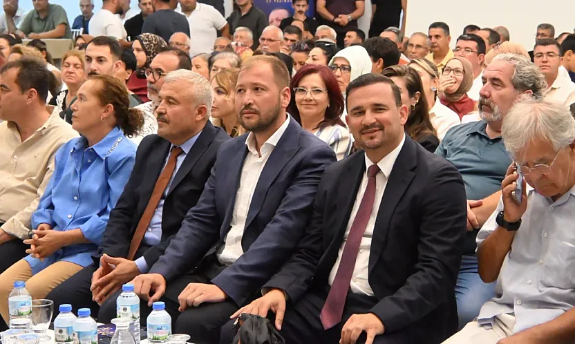 Torunoğulları'ndan AK Parti'nin 25. Yılına Vurgu: 'Birlikte Yazılan 25 Yıllık Bir Hikaye'