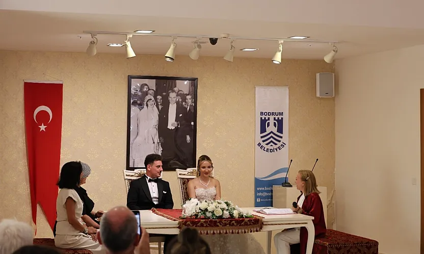 Turgutreis'te nikah hizmetlerine yoğun ilgi