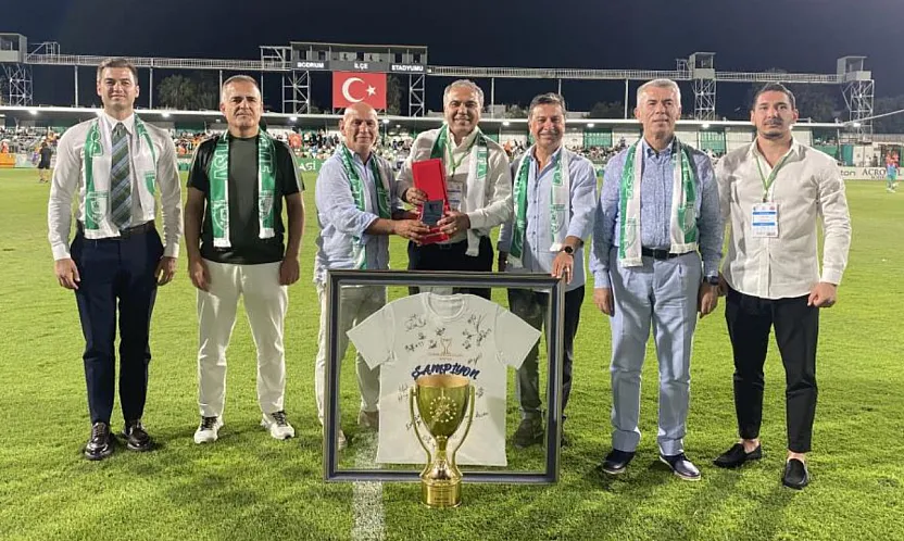 Yalıkavakspor'un Cumhurbaşkanlığı Kupası Bodrum İlçe Stadı'nda paylaşıldı