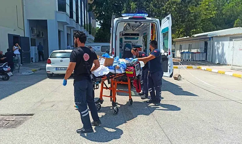 Yangın nedeniyle tahliye edilen 45 hastanın 16'sı Fethiye Devlet Hastanesi'ne nakledildi