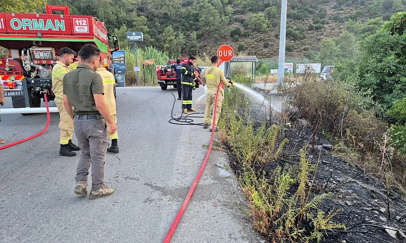 Yanıklar Karaot Plajı Yolunda Elektrik Hattında Patlama