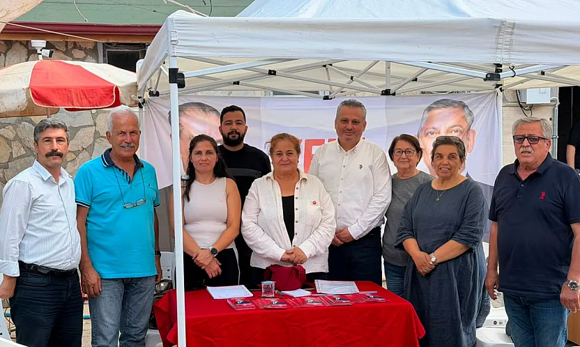 Yeni Parti Fethiye İlçe Başkanlığı Cuma Pazarı'nda üye çalışması yaptı